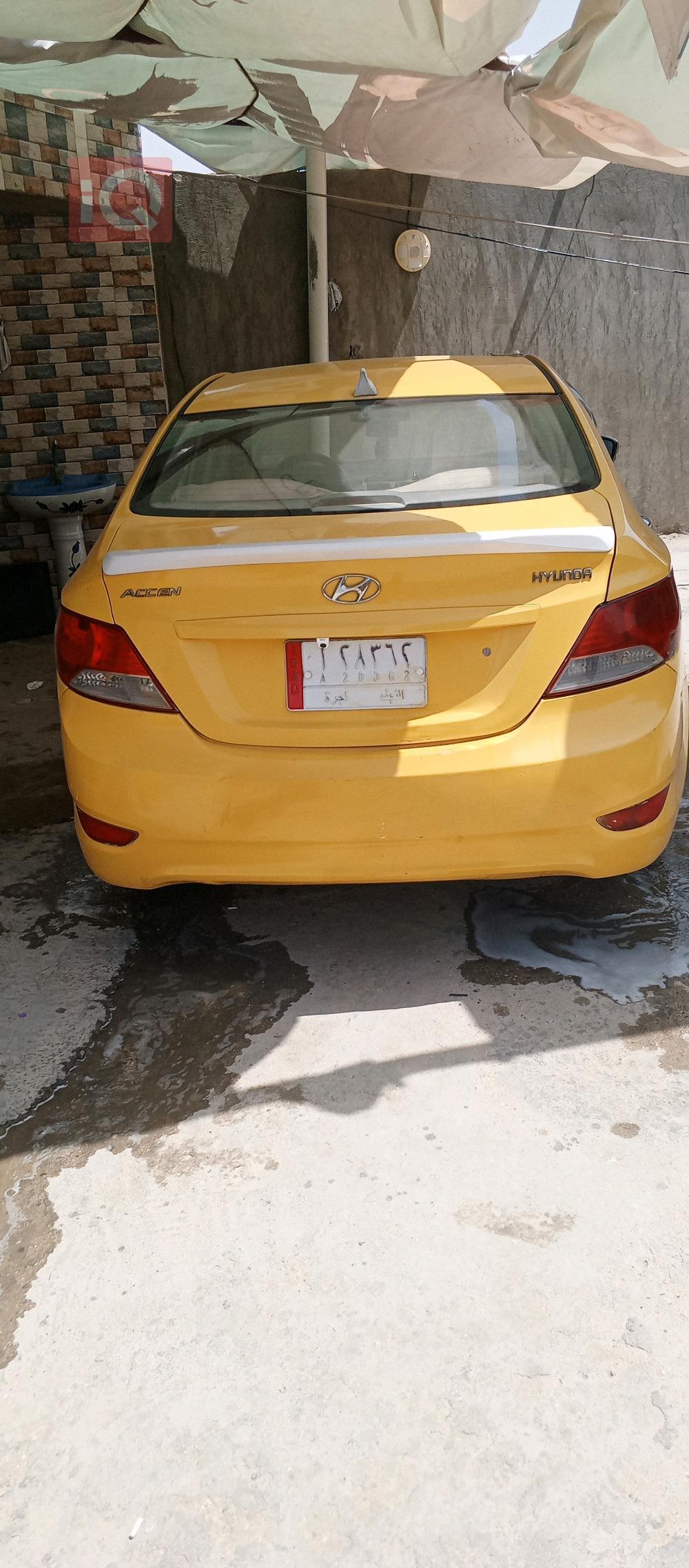 هیوندای ئەکسنت